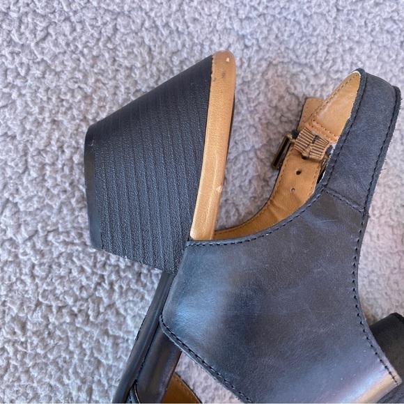 BOC Born Concept Emmeline Black Leather Strap Block Heels Sz 9 M - Picture 9 of 15